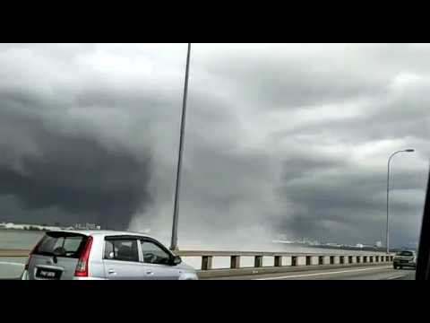 Tornado (waterspout) upclose on Singapore-Malaysia causeway 2017