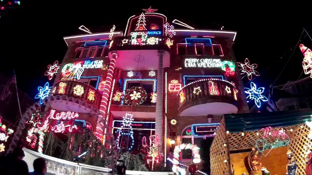 Brooklyn's Christmas Lights (Dyker Heights) YouTube