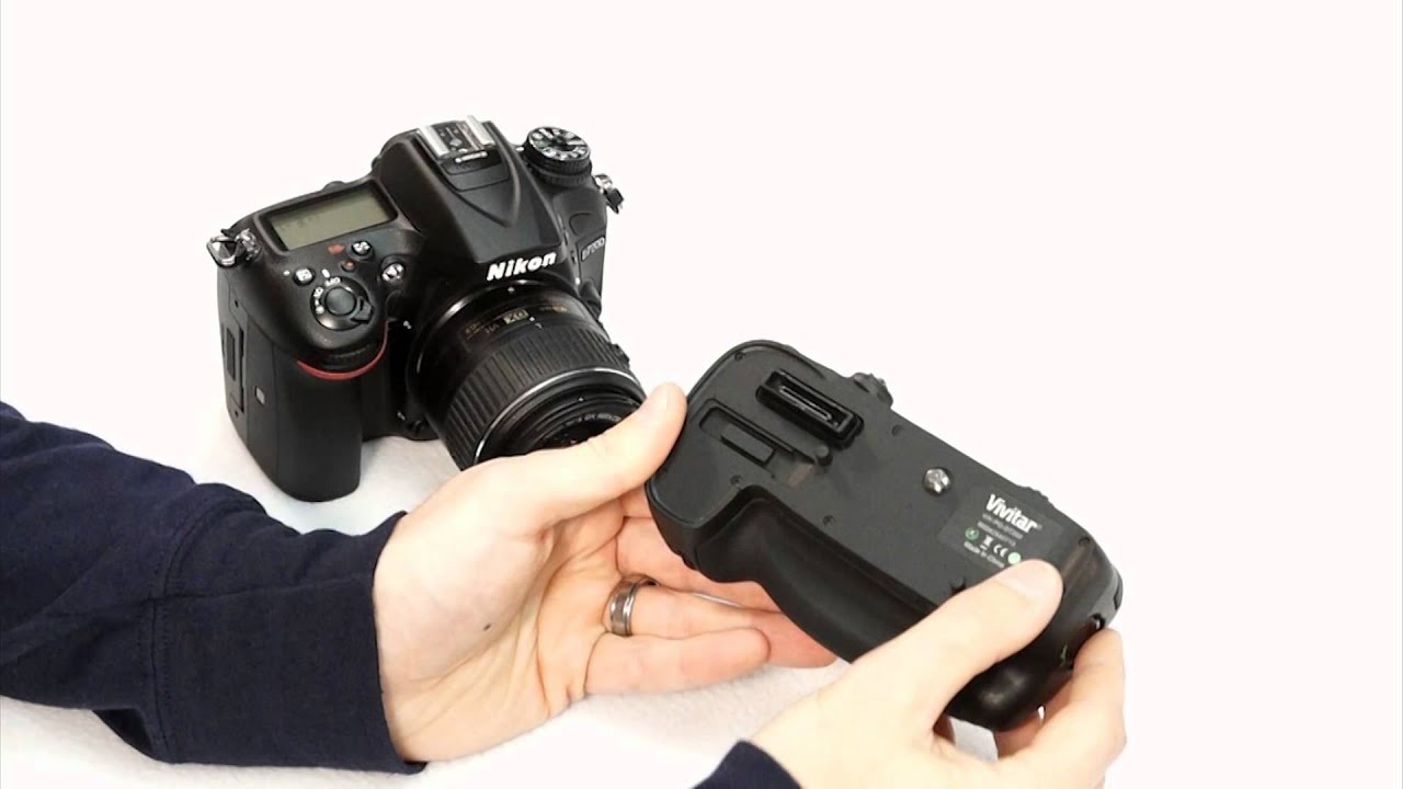 Cameta Camera SNAPSHOTS - Vivitar VIV-PG-D7200 Power Grip for