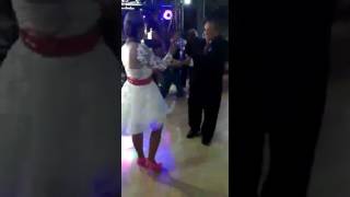 Casamento Keytt & Ricardo. Pai E Filha Em Clássico Romântico.