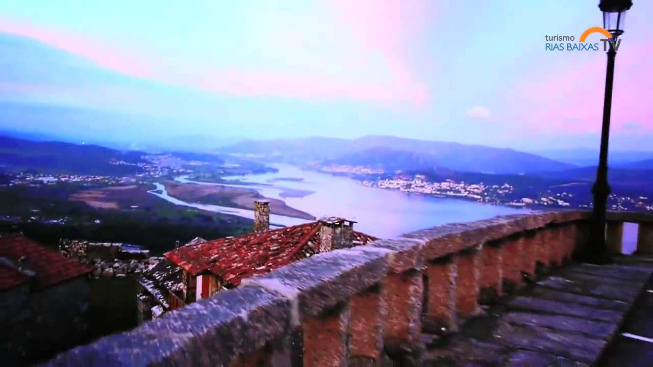 MONTE SANTA TECLA Y PUERTO DE LA GUARDIA