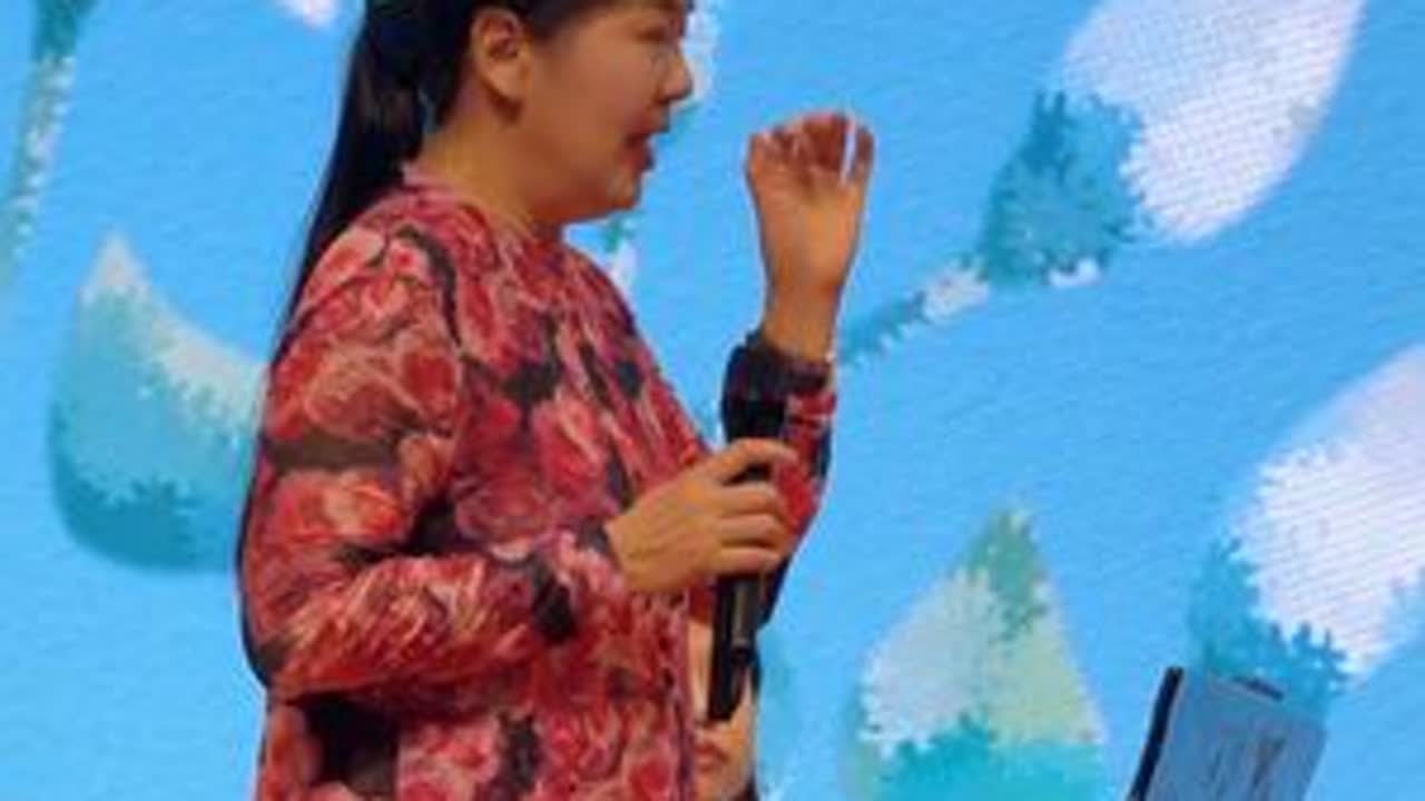 在湛江科技学院的声乐讲座上，现场指导该校的女高音本科学生演唱《等上一辈子》（歌剧《沂蒙山》选段）实况录像(●.●)🎥
