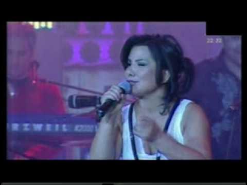 U mendan videoda uning yuziga qoymaslikni soradi.