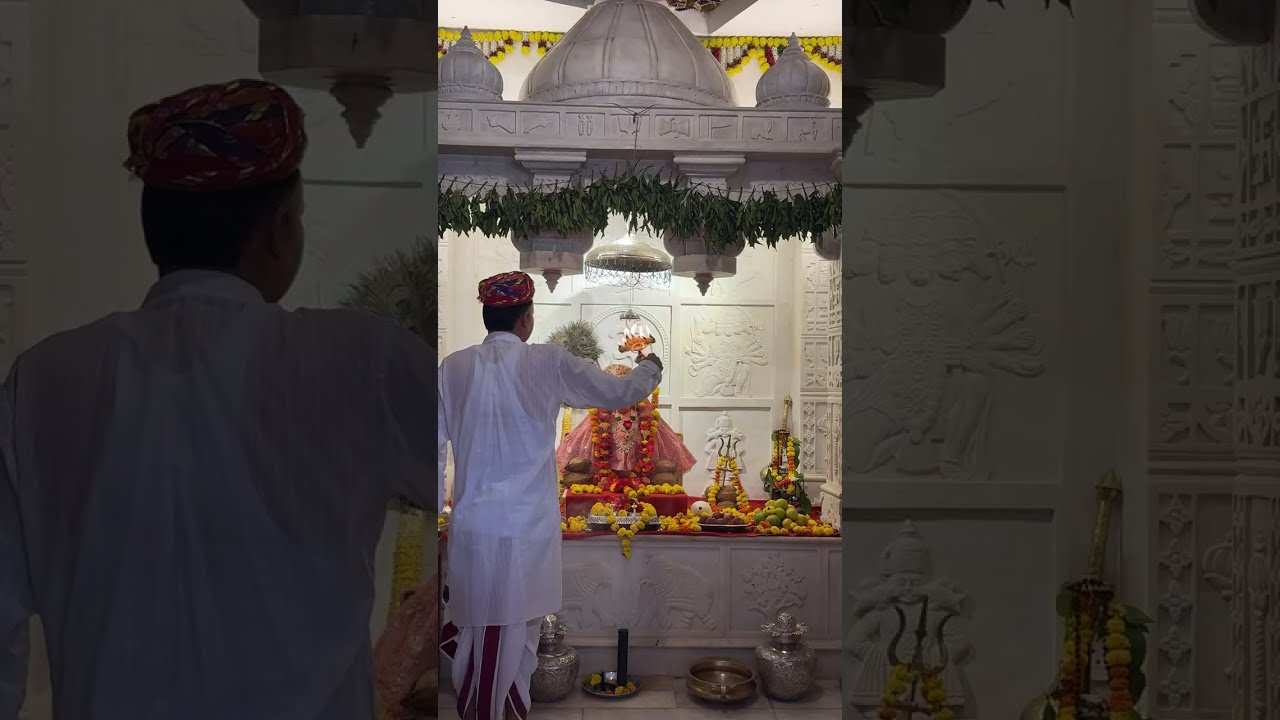 श्री रावतपुरा सरकार  देवस्थानम से श्री हनुमान जी सरकार की प्रातः कालीन आरती का सीधा  लाइव प्रसारण 🛕🙏