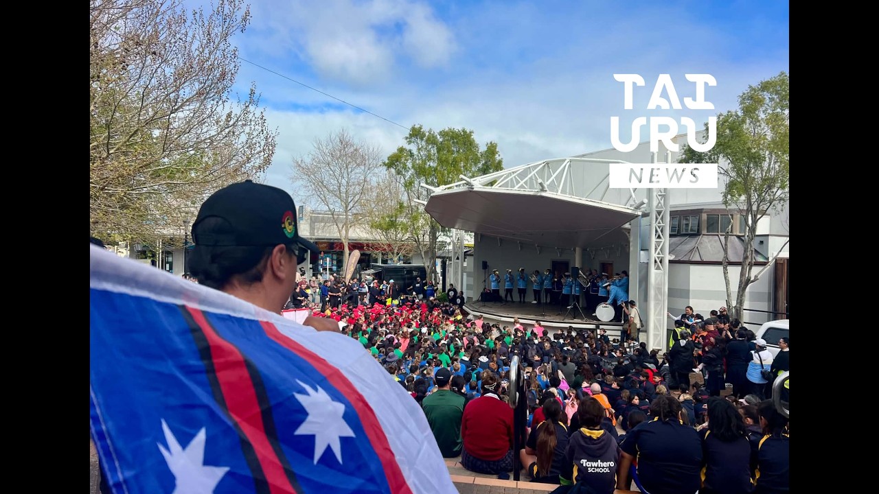 Te Wiki o Te Reo Māori: He tuatahitanga te tū a te hīkoi mō te reo ki ngā rori o Whanganui