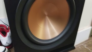 Testing my new R-115sw insane bass shaking the apartment