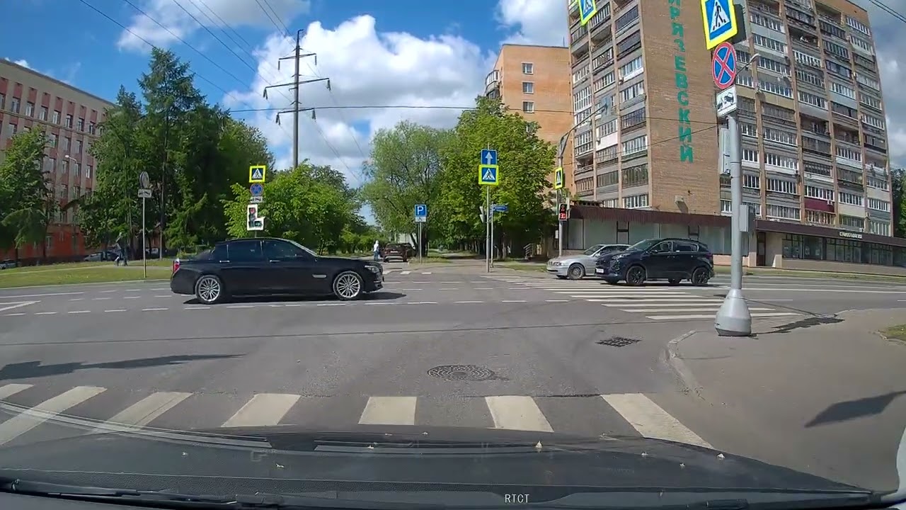 Езда на машине, #шум. Успокаивает. Москва.  Обычные районы #moscow
