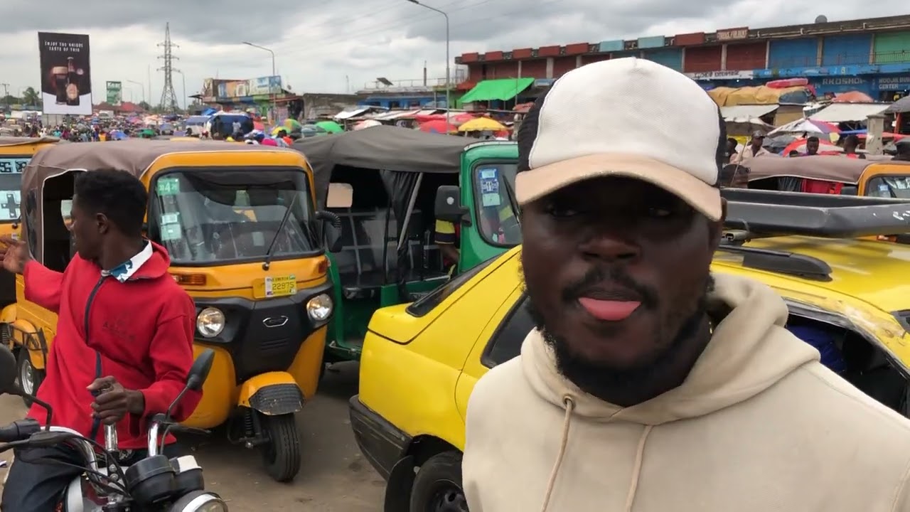 Life in Liberia - This is the Real Street Market in Red-Light Monrovia Liberia 🇱🇷