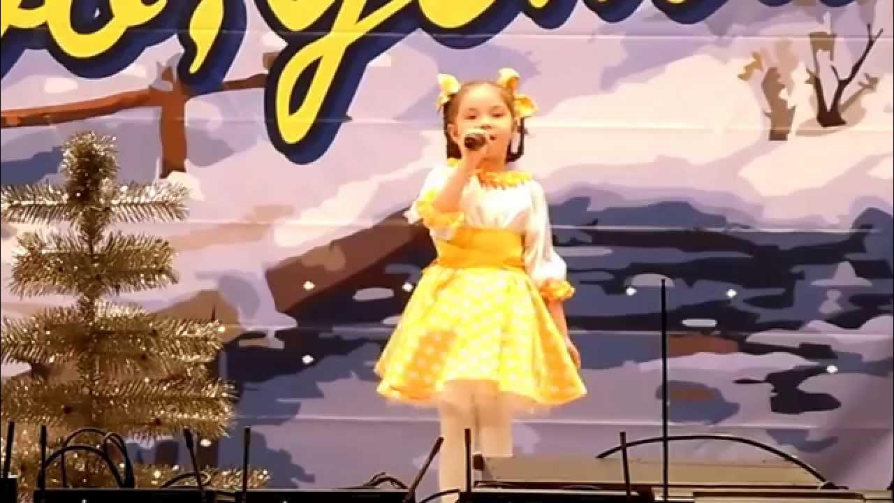 красивые русские девушки на природе. барышни песня. барышня в шляпке. лирические песни. гармонист и девушка.