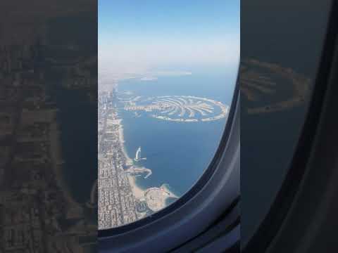 Dubai From Aircraft مشاهد طبيعية من شباك الطائرة ل مدينة دبي 