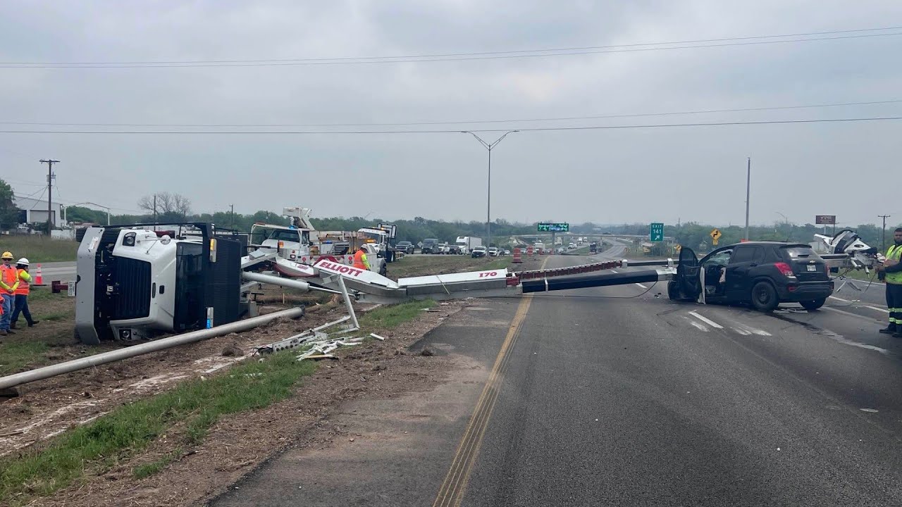 Crane topples over onto vehicle in southwest Bexar County, shutting ...