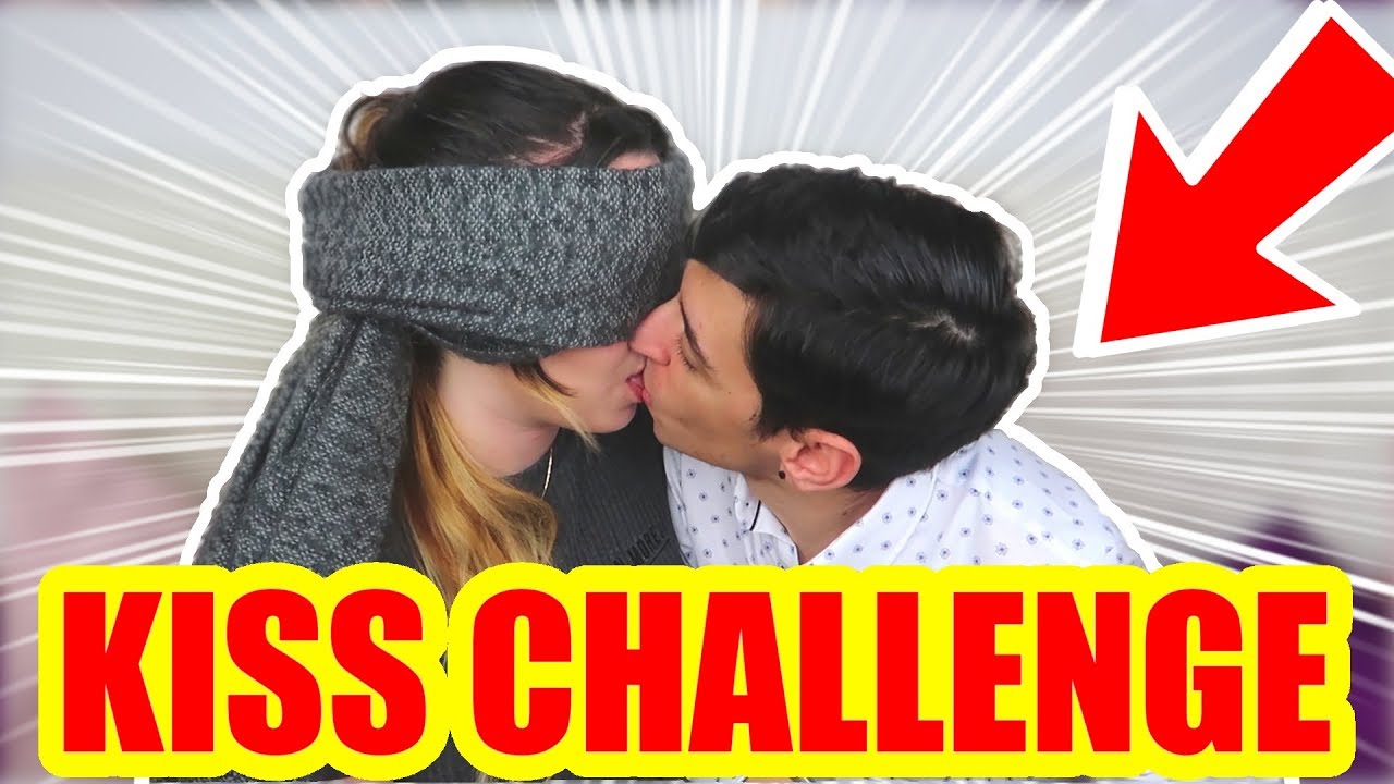 KISS CHALLENGE con ELTROLLINO | RETO DEL BESO