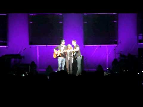 Miranda Lambert Eric Church Josh Kelley sing The W...