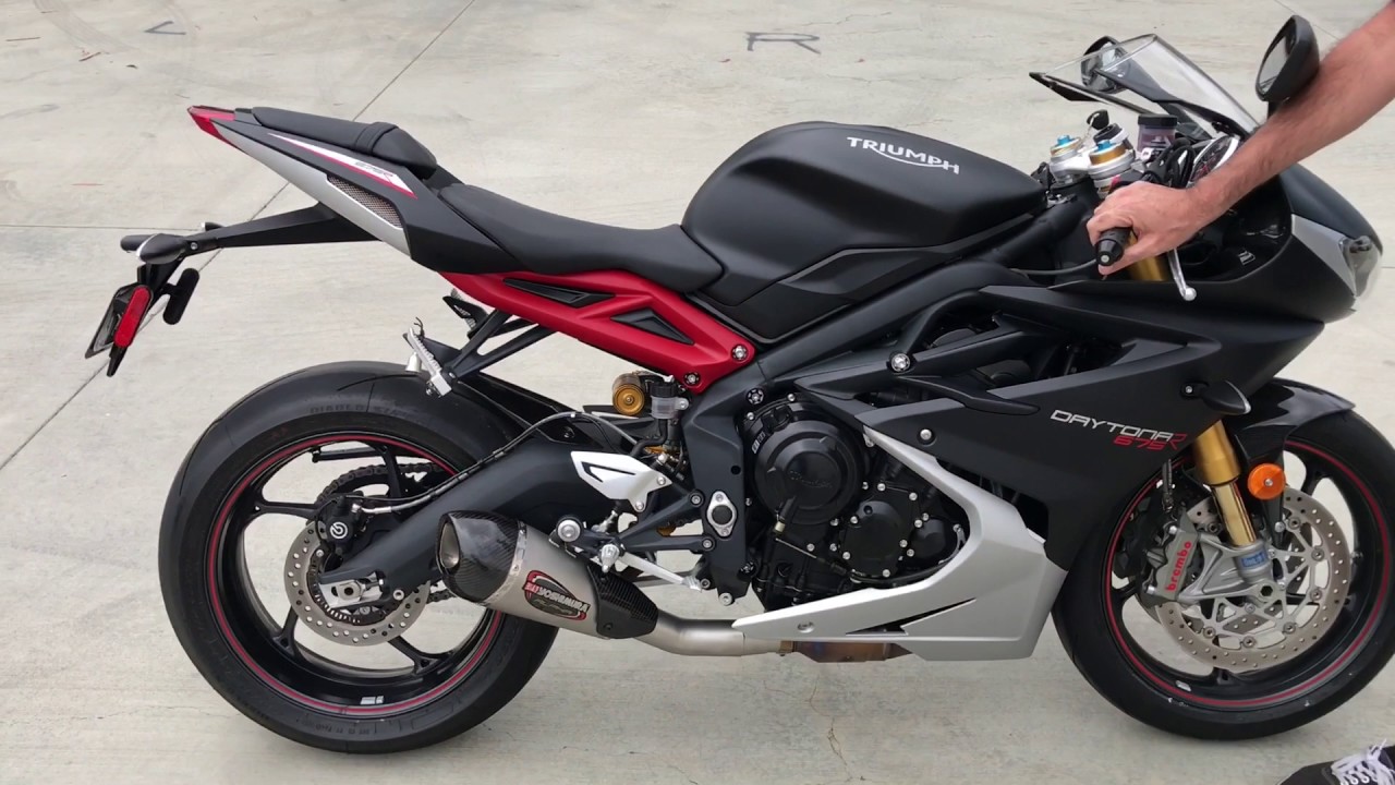 17 Triumph Daytona 675 Sound Stock Vs Yoshimura Alpha T Slip On Youtube