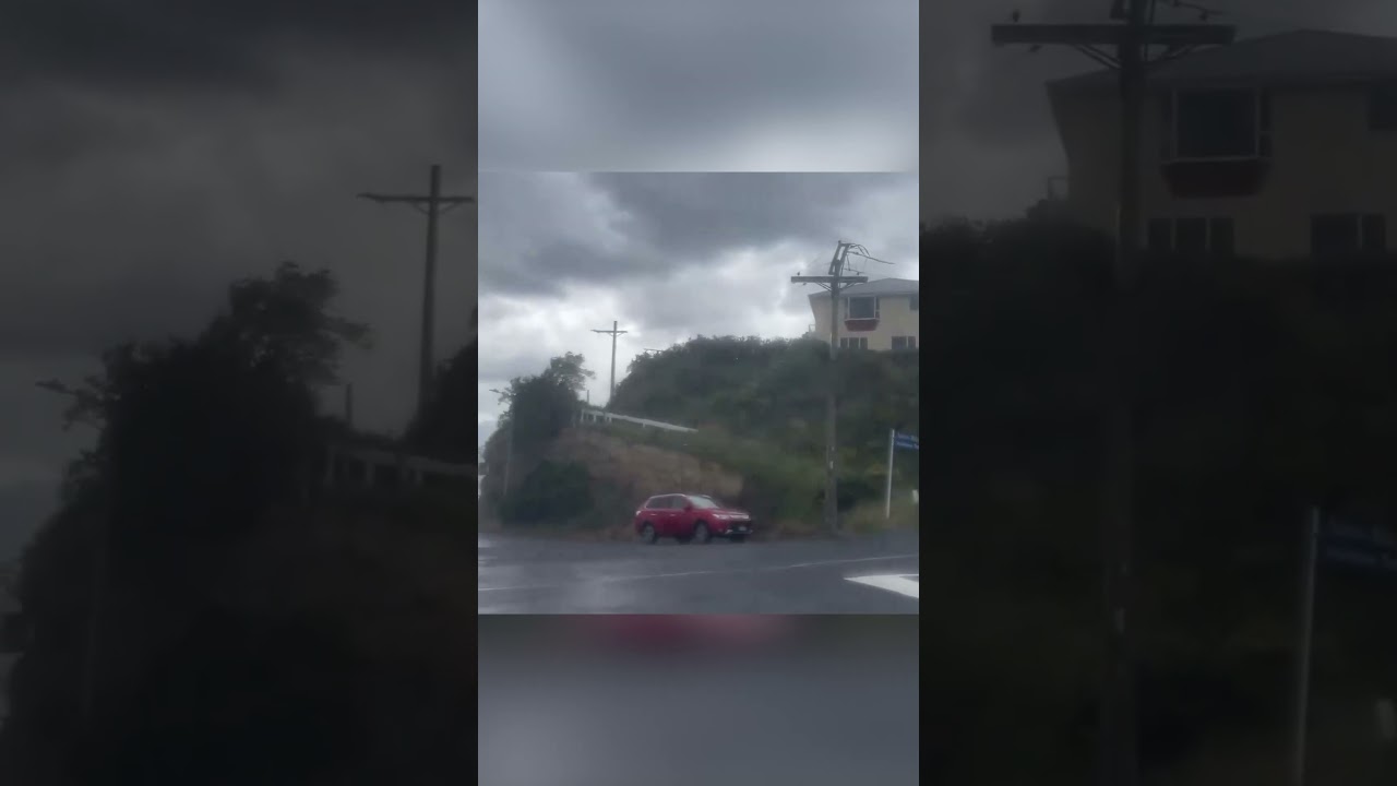 Shocking video captures force of wind hitting Otago | RNZ