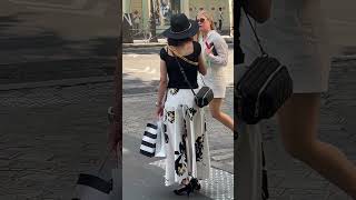 Paris Street fashion, beautiful summer outfit#ootd #habits #streetstyle #paris #fashion #outfitideas