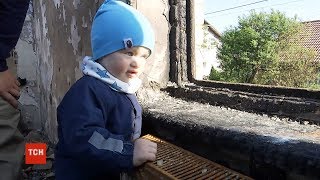 Удар блискавки: дві родини залишились без даху над головою