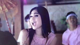 Download Lagu Nella Kharisma-HITAM PUTIH FOTOMU Official Music Video  HD MP3