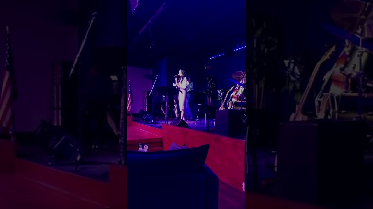 Sara Zhu sings Stardust live at Forte Jazz Lounge