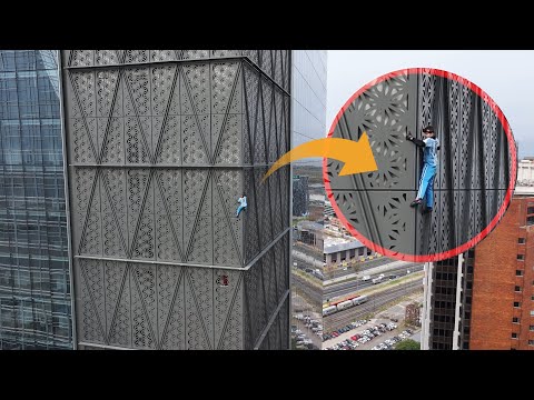 BNT 426 Climbing the Globant skyscraper in Buenos Aires / ARGENTINA 2024