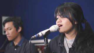 Video-Miniaturansicht von „Bengawan Solo - Gesang (Cover) by Hanin Dhiya“