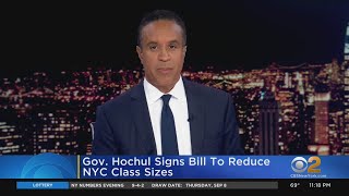 Gov. Hochul signs bill to reduce NYC class sizes
