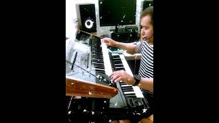 KORG. KRONOS 2