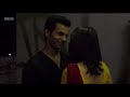 Desi aunty in saree super hot kiss