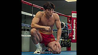 Watching the sheer power of outdoor chain-weighted deadlifts#bloodhounds #edit