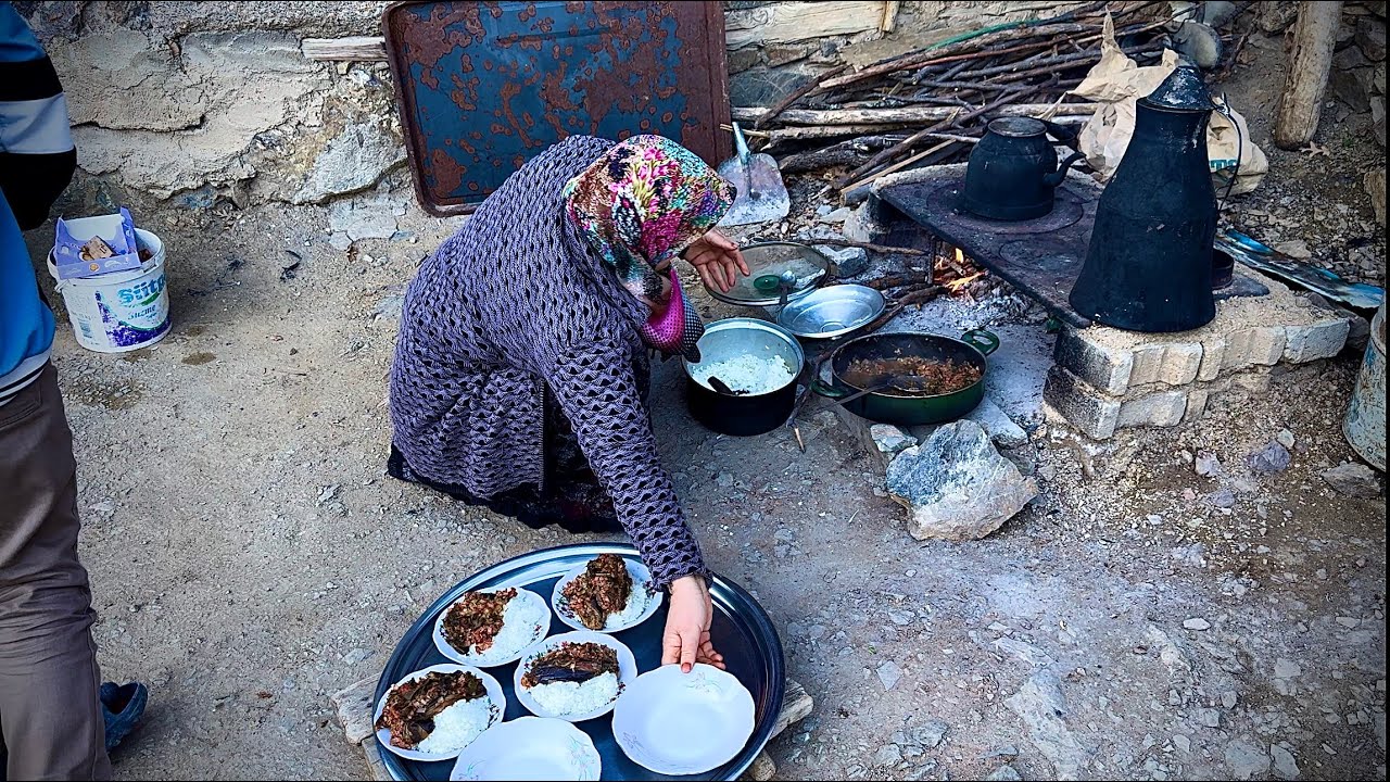 KARLAR ERİYOR | ODUN ATEŞİNDE KARNI YARIK | OĞLAKLARIN BULUŞMASI