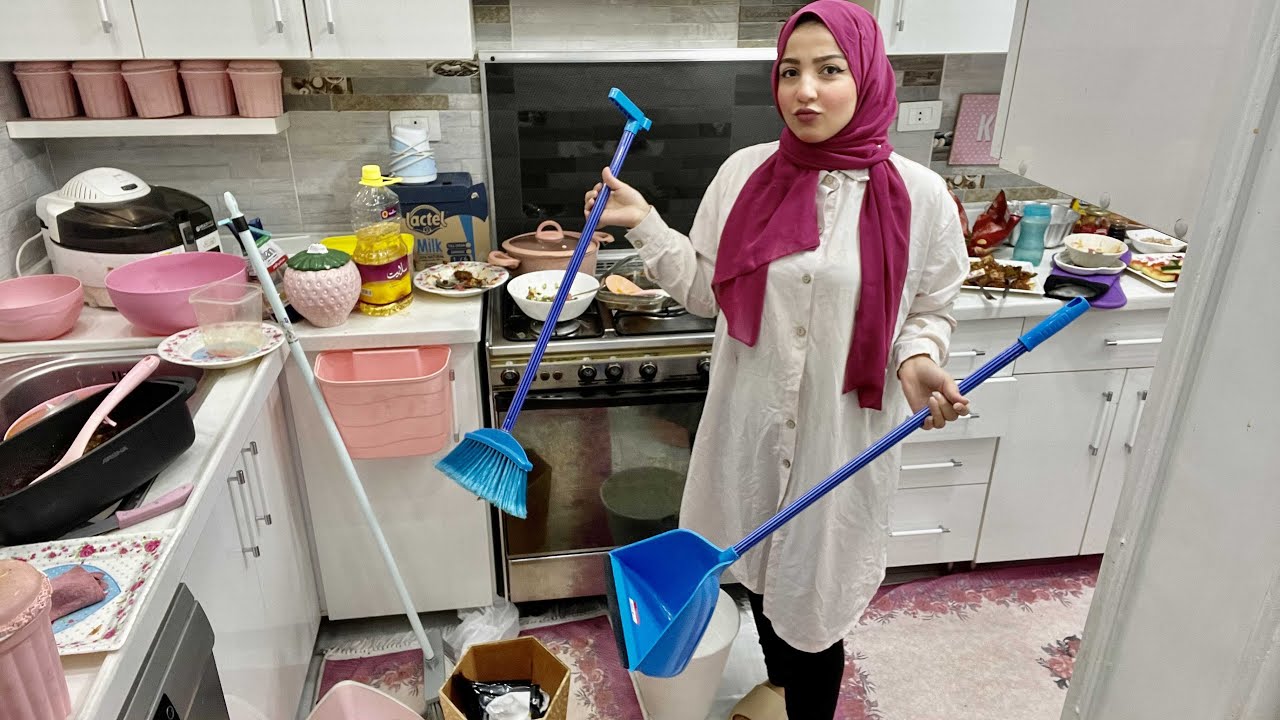 Нет божества, кроме Тебя, хвала Тебе. Воистину, я был в числе беззаконников.