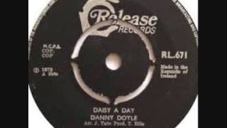 Video thumbnail of "Daisy a day. / Danny Doyle."