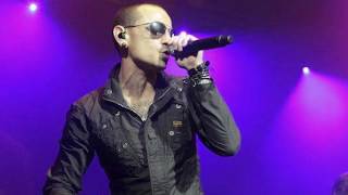 Tape of 911 call after Chester Bennington's suicide released