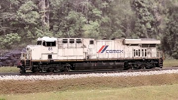 Custom Overland Models CEMEX ES44AC #81 w/ LokSound & Custom Lighting