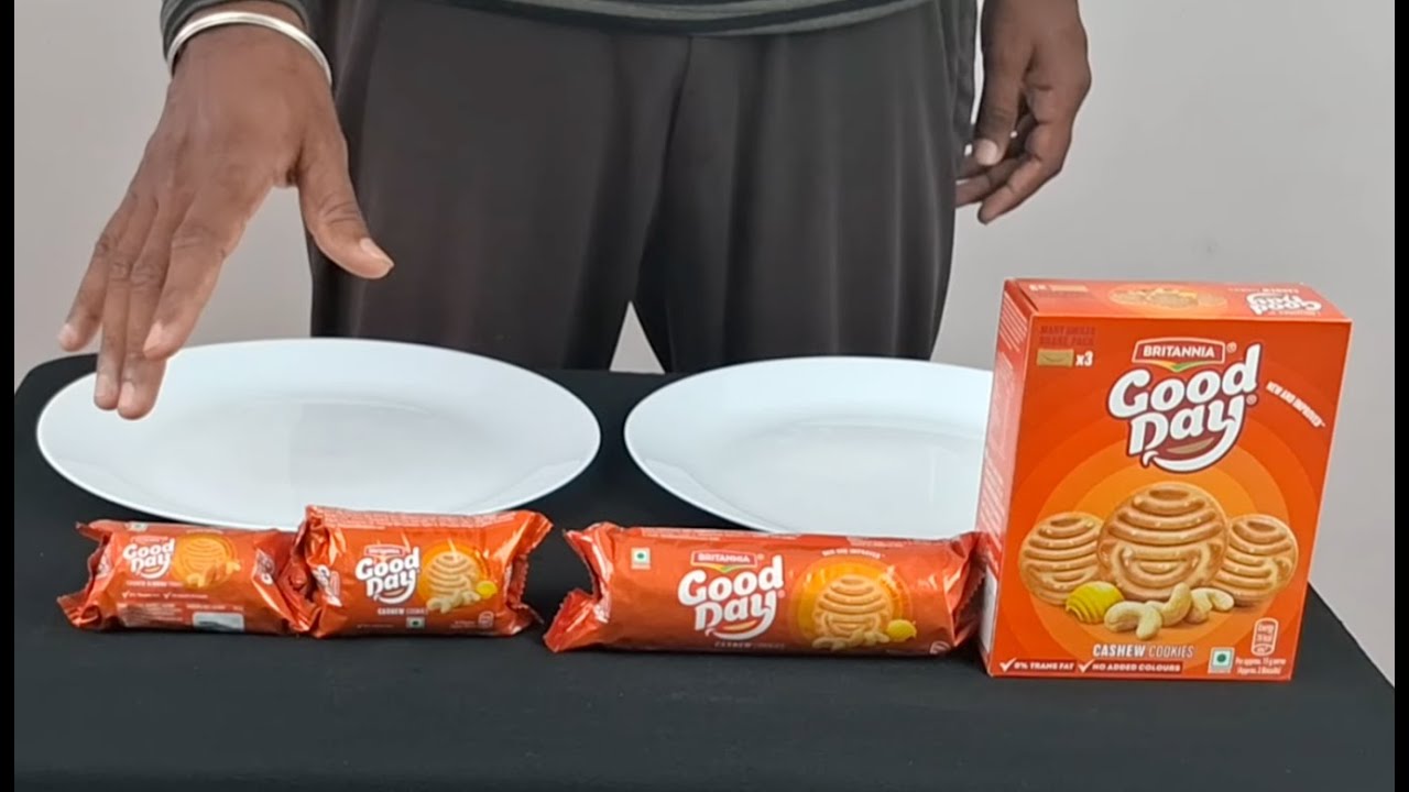 Good Day Biscuit Small vs Big Pack Review || BRITANNIA Good Day Cashew Cookie || GoodDay Family Pack