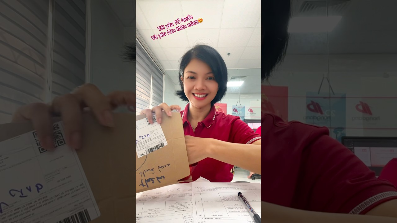 Đang làm thì nhận huy chương vàng🤣😍 #huychuongvang #happy #giảichạy #vui