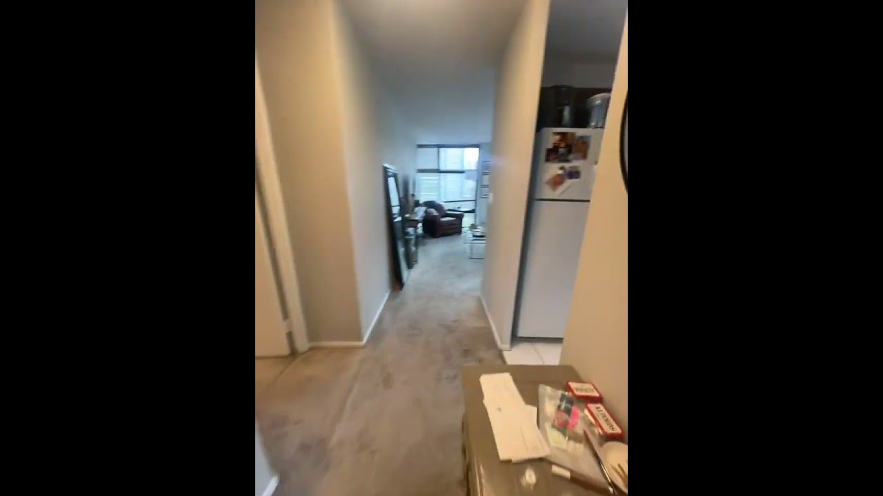 65 E. Scott: 2 bed/2 bath (10B)