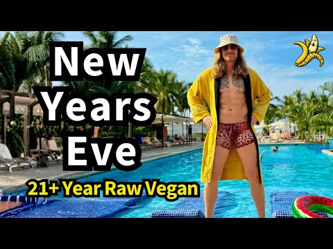 Day in the Life: 21+ Year Raw Vegan, NYE at a Mexico Resort ☀️🌴
