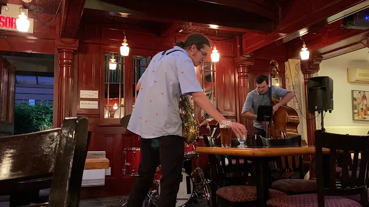 YFNXS - Jeremy Leon Trio @ La Petite Marche