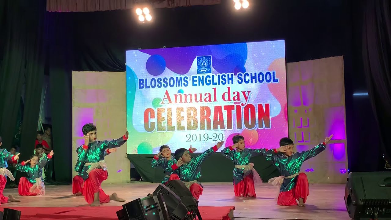 Blossoms School Annual Day Dance - Minnaminnikkum - YouTube