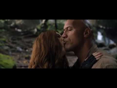 Jumanji 2 kiss scene - YouTube