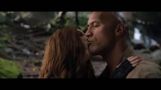 jumanji 2 kiss scene