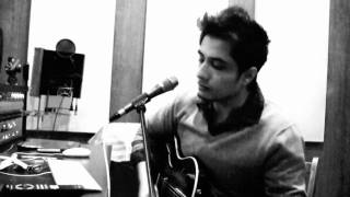 Video thumbnail of "Ali Zafar sings live in his studio for  his on line fans"
