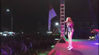 Lucinta Luna ShowTenggarong