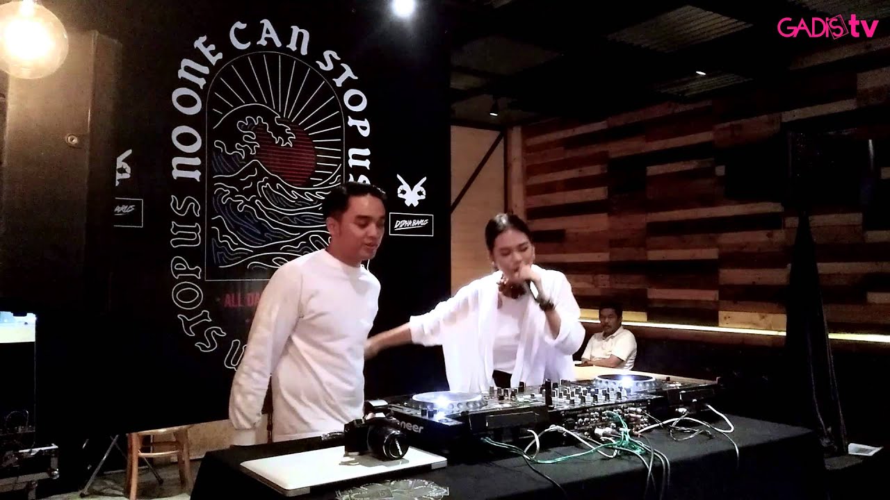 dipha barus feat kallula no one can stop us youtube dipha barus feat kallula no one can stop us youtube