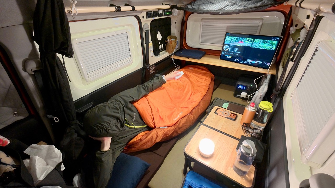 雨の中、軽自動車にポータブルシアタールームを作って車中泊【KTC MegPad A25Q5】