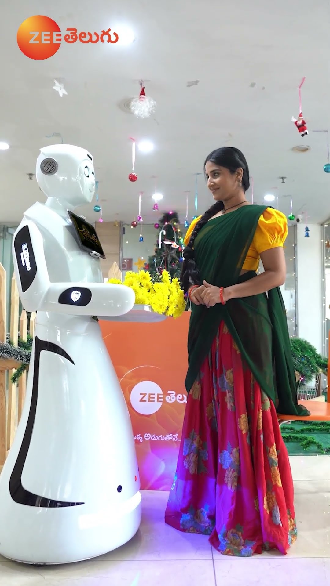 Watch Chamanthi's surprising encounter with the robot | Starts 1 Jan, Everyday @8:30PM | Zee Telugu