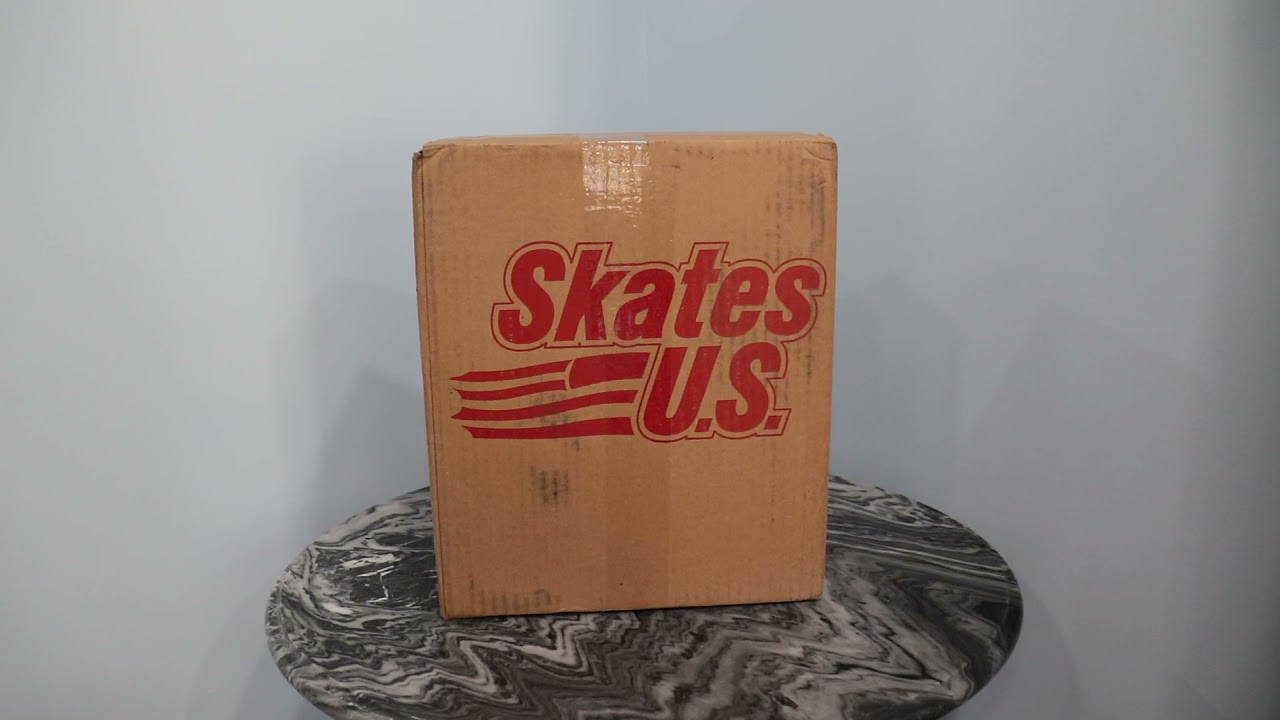 Unboxing Edea Wave figure skate boots to use with Pic skates off ice