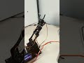 TP : Bras robot : Contrôler un servo moteur