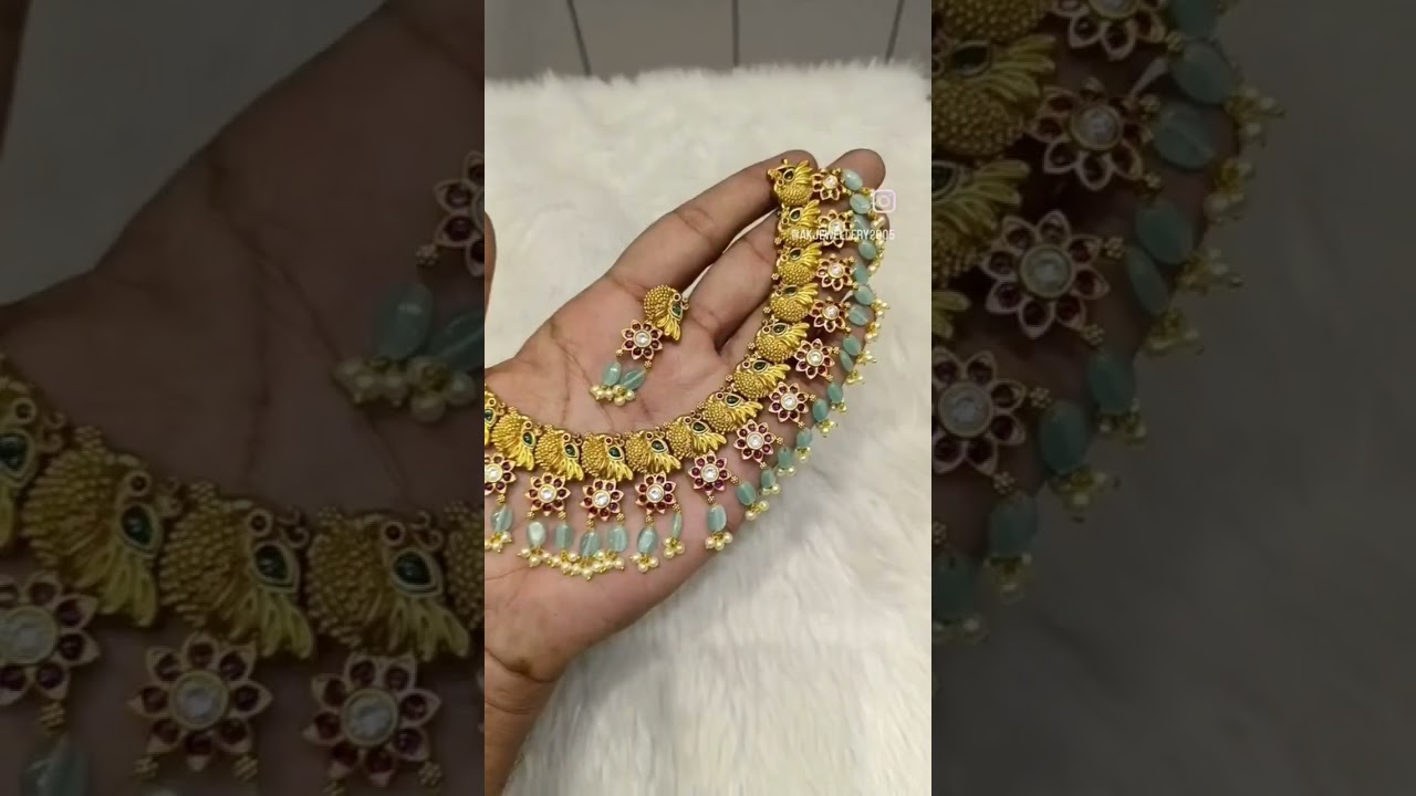 The regal jewelry you could think of. 